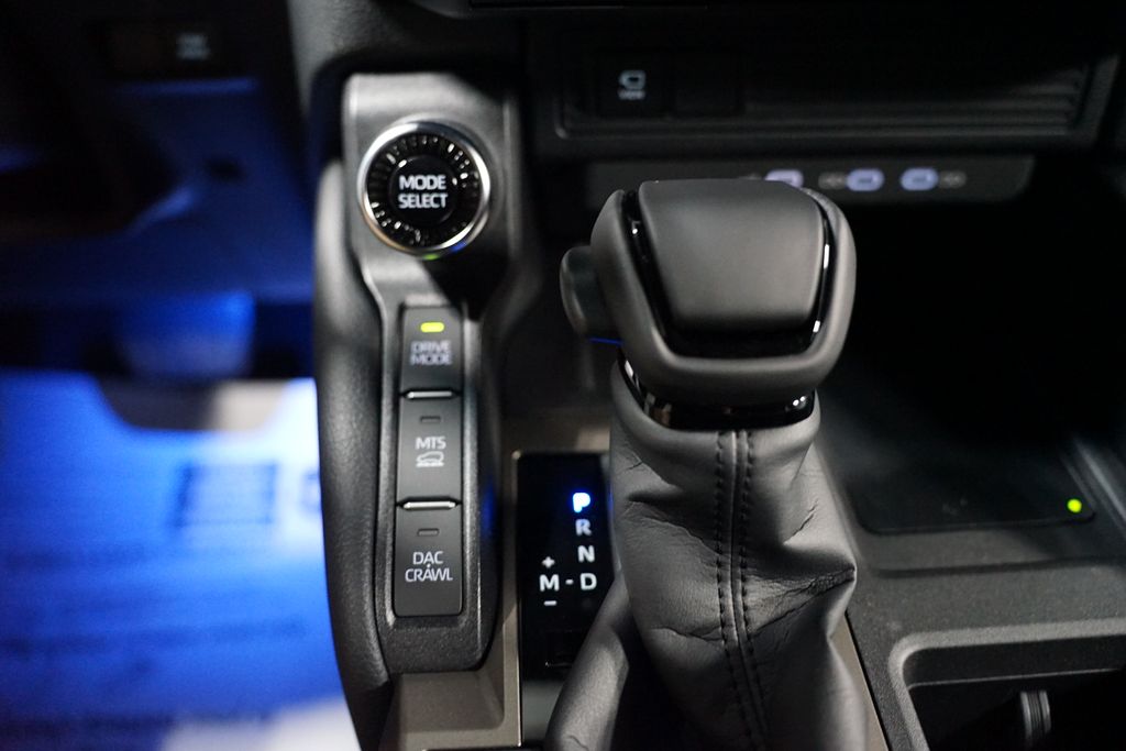 Thumbnail: 2025 Toyota Land Cruiser - 23