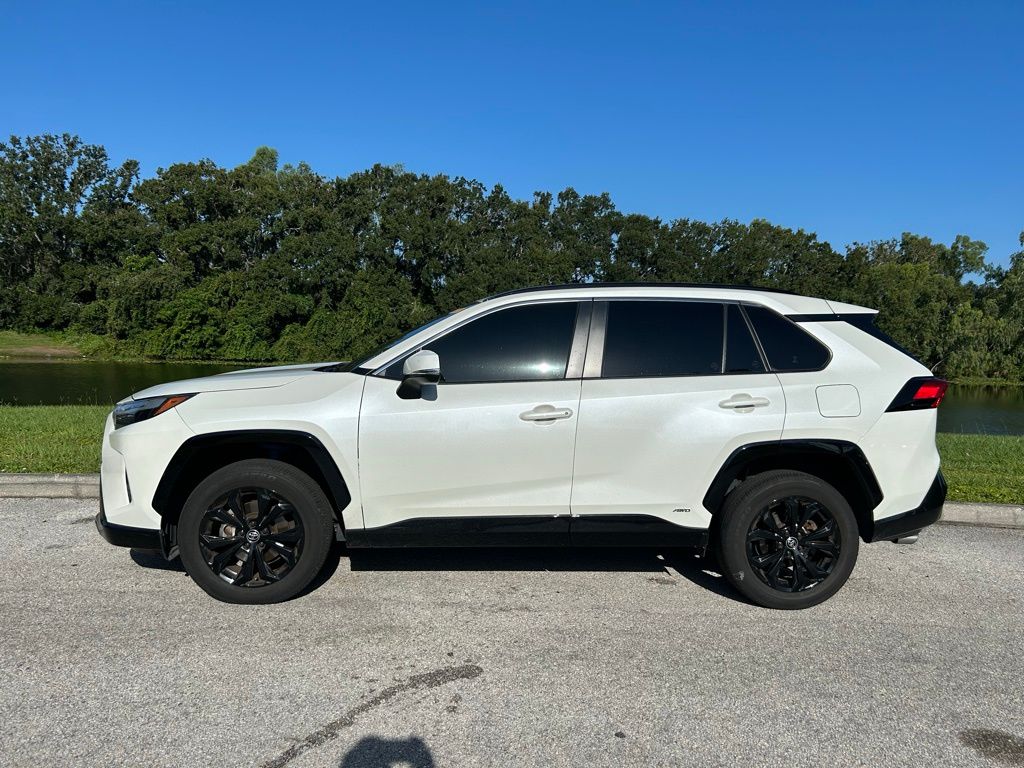 Thumbnail: 2022 Toyota RAV4 - 2