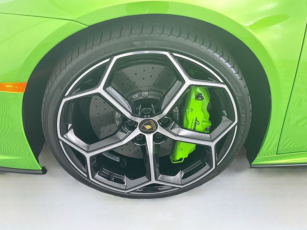 Thumbnail: 2021 Lamborghini Huracan - 24