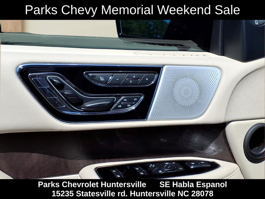 LincolnNavigator17