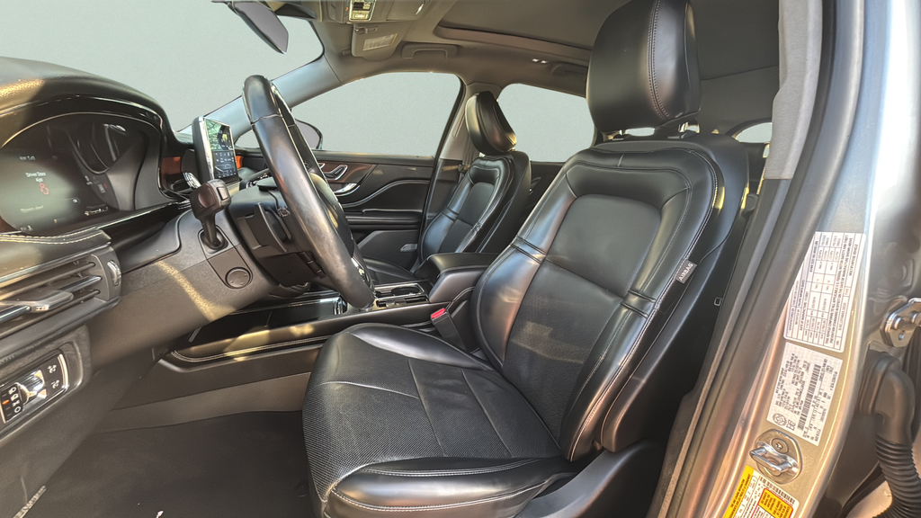 Used 2021 Silver Lincoln Reserve image 14