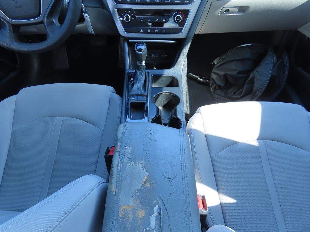 Thumbnail: 2016 Hyundai Sonata - 9