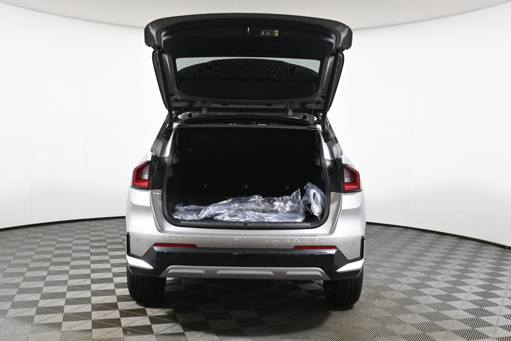 Thumbnail: 2027 BMW X1 - 31