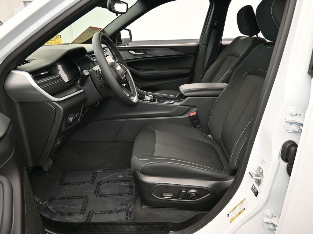 Used 2024 Bright White Clearcoat Jeep Laredo image 11