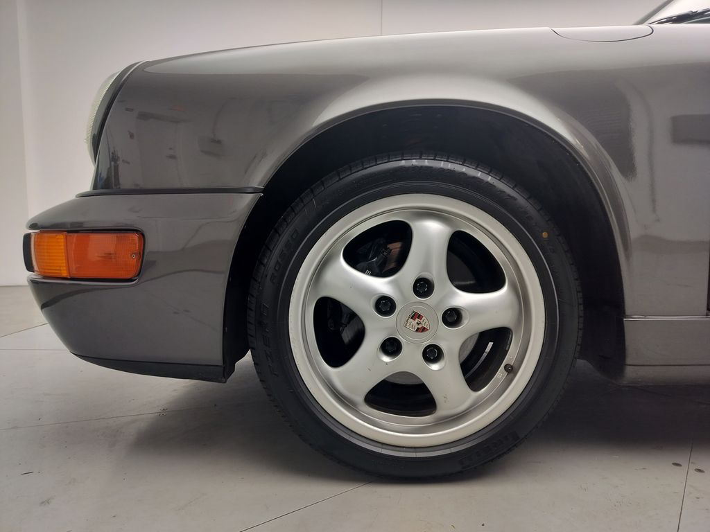 Thumbnail: 1992 Porsche 911 - 30