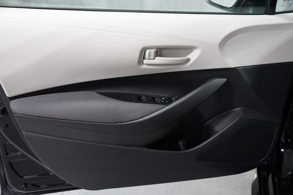 Thumbnail: 2025 Toyota Corolla - 27