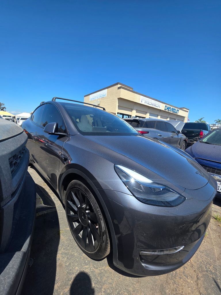 Midnight Silver Metallic 2023 Tesla Model Y Long Range AWD SUV / Crossover All-Wheel Drive 1-Speed Automatic