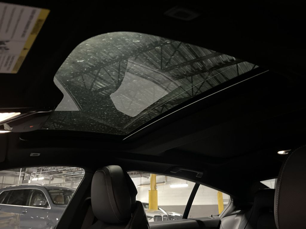 Thumbnail: 2026 BMW 8 Series - 22