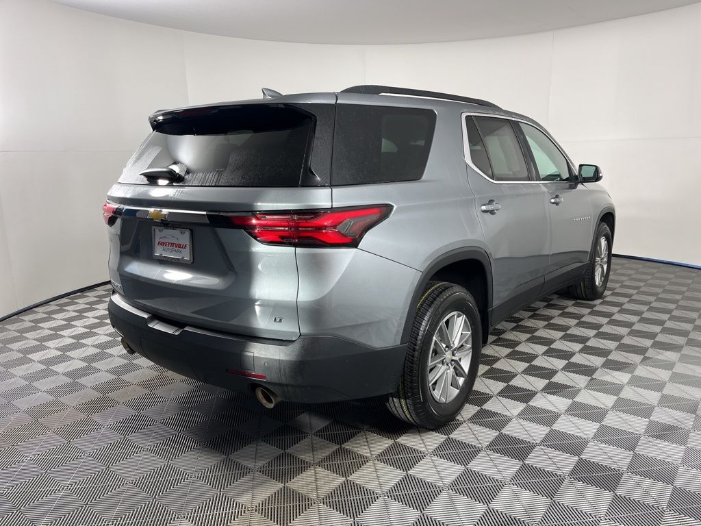 Thumbnail: 2023 Chevrolet Traverse - 18