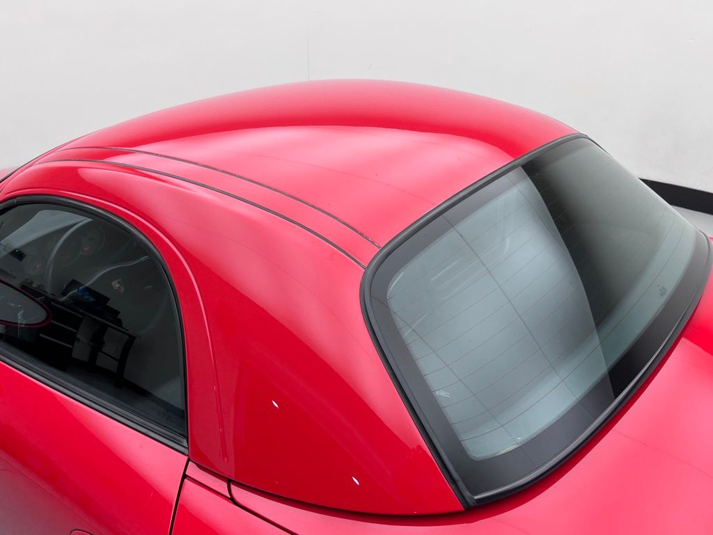 2004 Porsche Boxster S 23