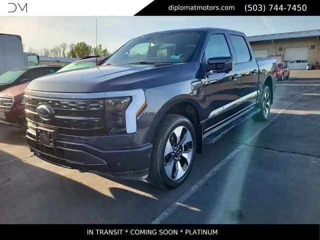 Quartz Metallic 2022 Ford F-150 Lightning Platinum SuperCrew AWD Pickup Truck All-Wheel Drive Automatic