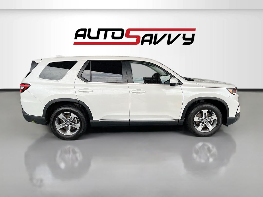 2023 Honda Pilot EX-L White at EAG Ford Navasota