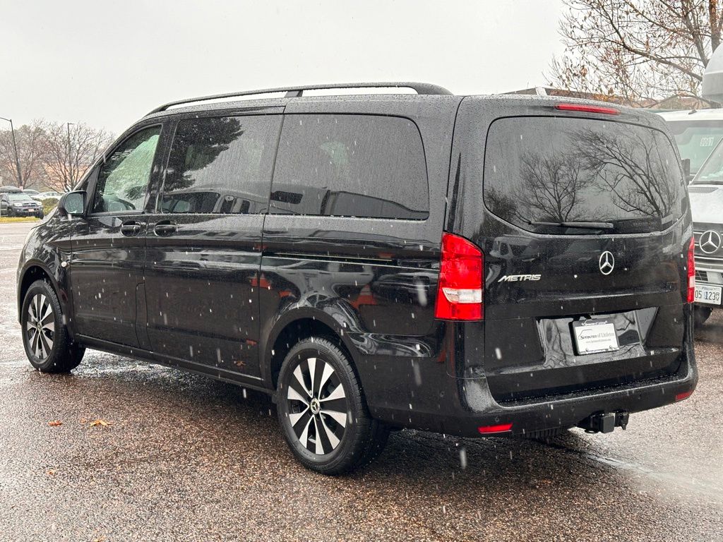 2023 Mercedes-Benz Metris Passenger 4