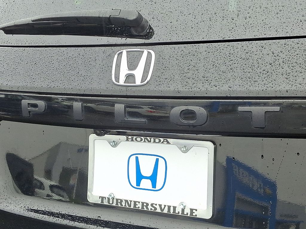 Thumbnail: 2023 Honda Pilot - 30
