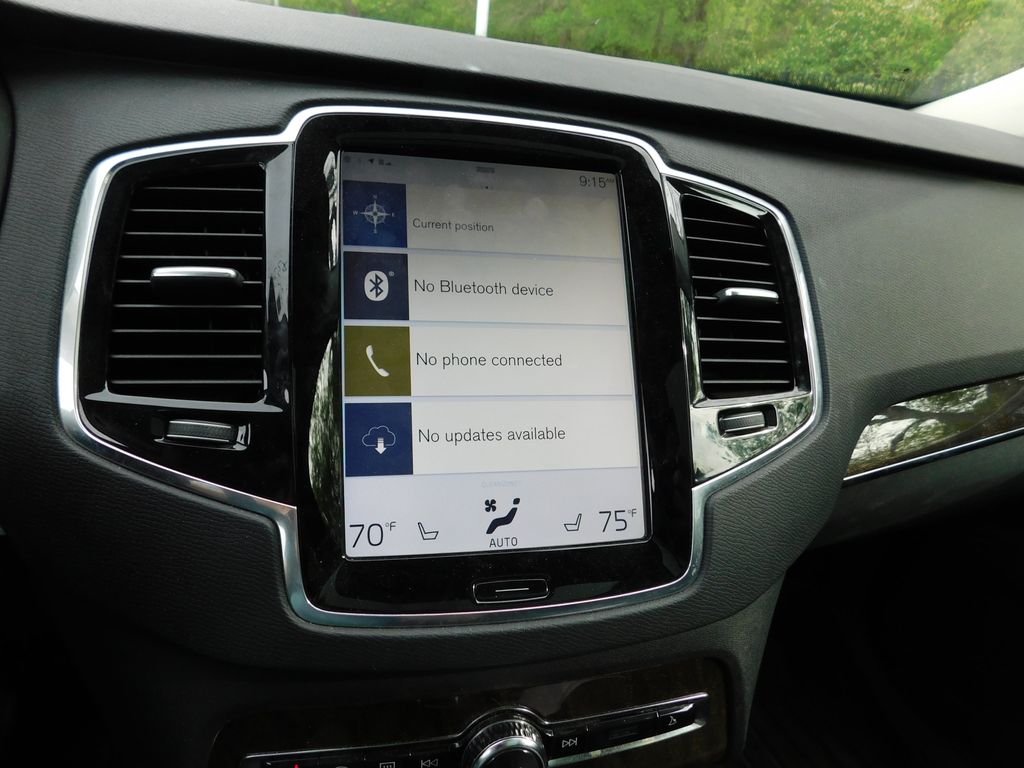 2017 Volvo XC90 T6 Momentum 8