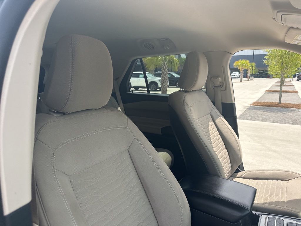 2020 Agate Black Metallic Ford Explorer XLT RWD SUV