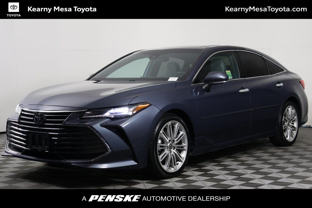 2021 Toyota Avalon Limited -
                San Diego, CA