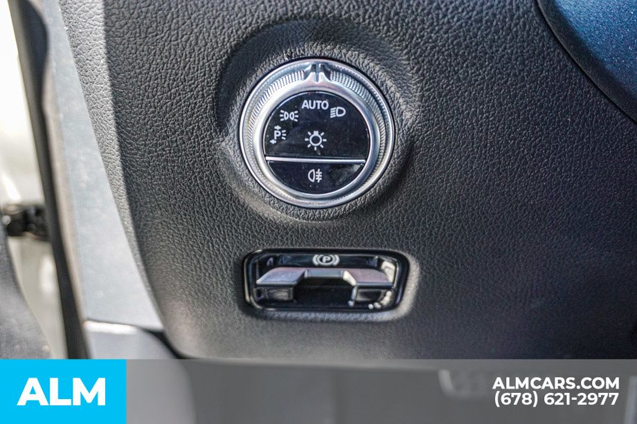 Used 2024 White Mercedes-Benz C 43 AMG® image 48