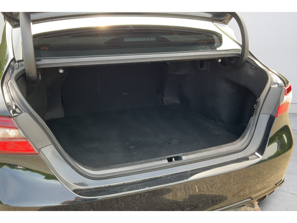 Used 2021 Toyota Camry SE 4D Sedan