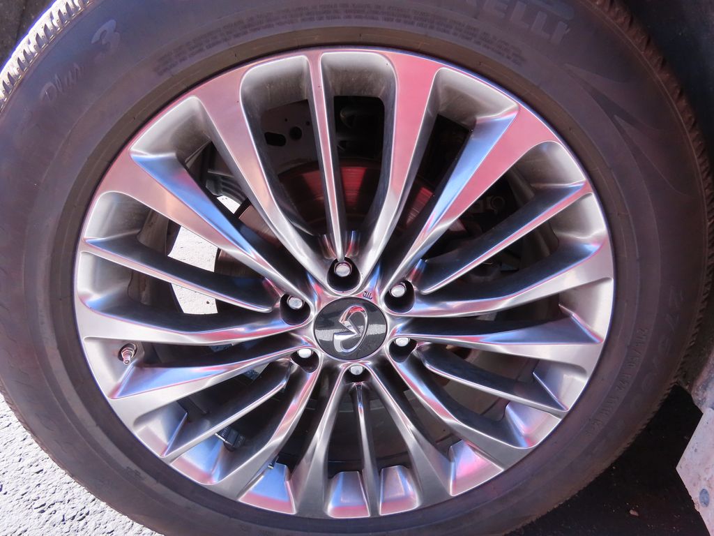 Thumbnail: 2018 INFINITI QX80 - 15