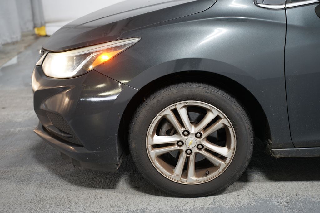 2017 Chevrolet Cruze LT 5