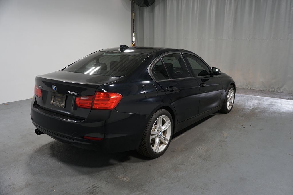 2013 BMW 3 Series 328i xDrive 6