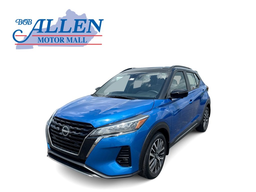 2023 Nissan Kicks SR