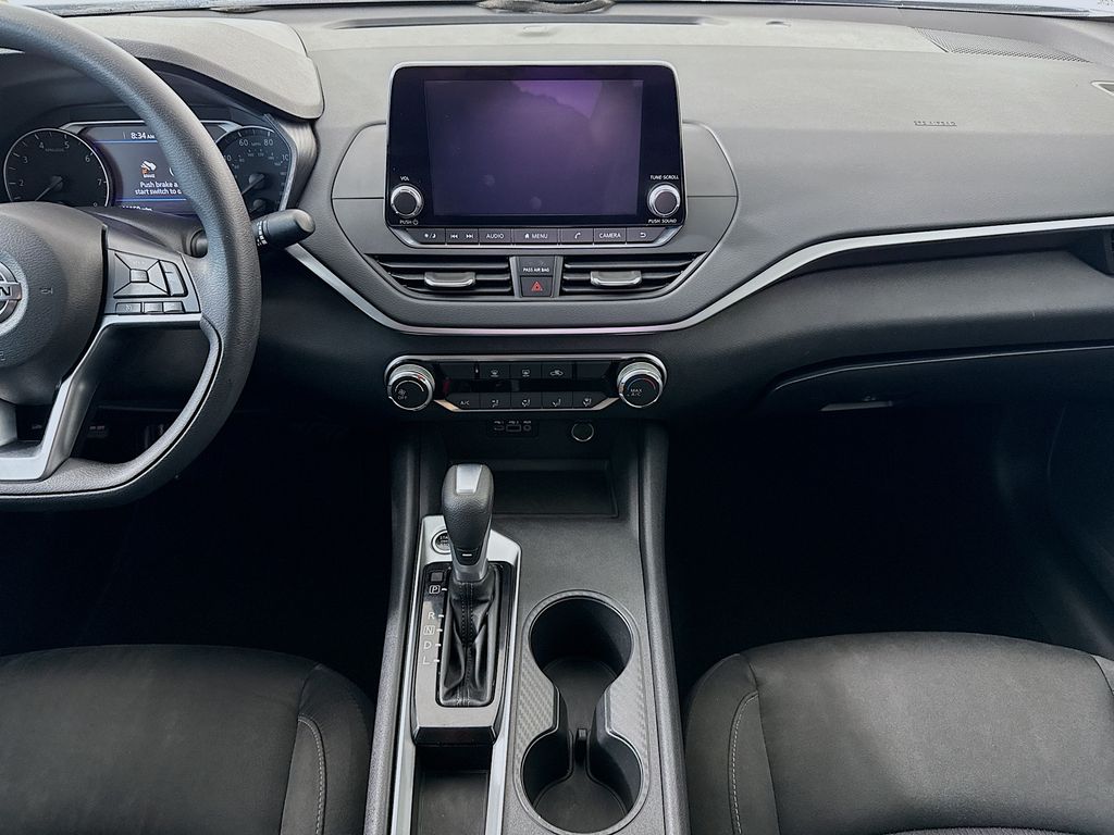 Thumbnail: 2019 Nissan Altima - 14