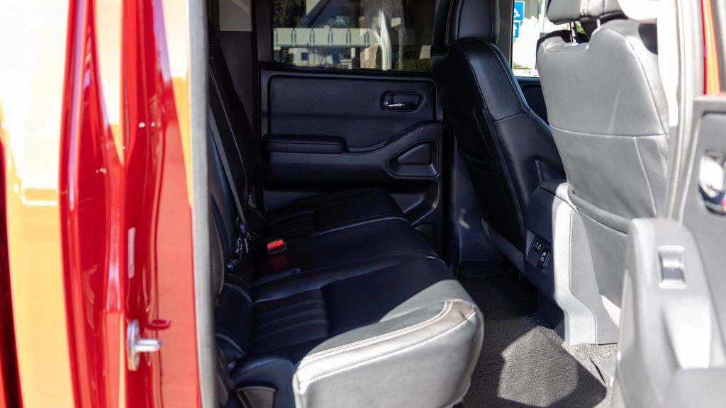 Used 2022 Nissan Frontier SV 4D Crew Cab