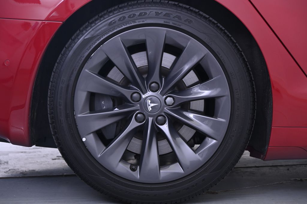2019 Tesla Model S Long Range 17