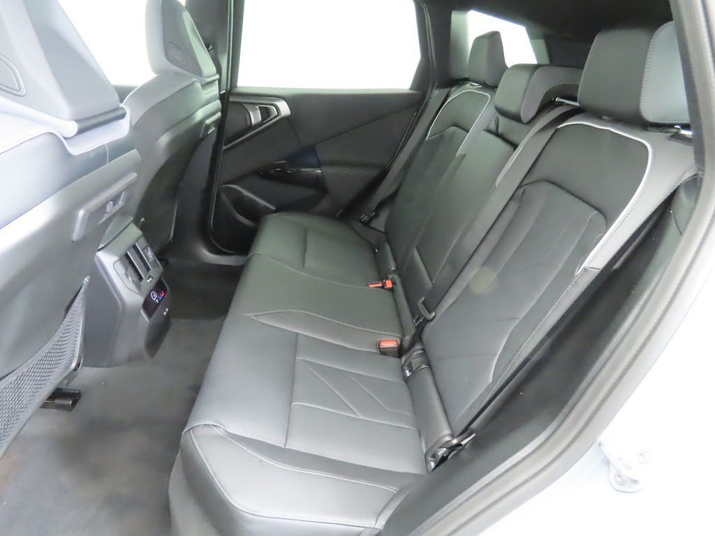 Thumbnail: 2026 BMW X3 - 21