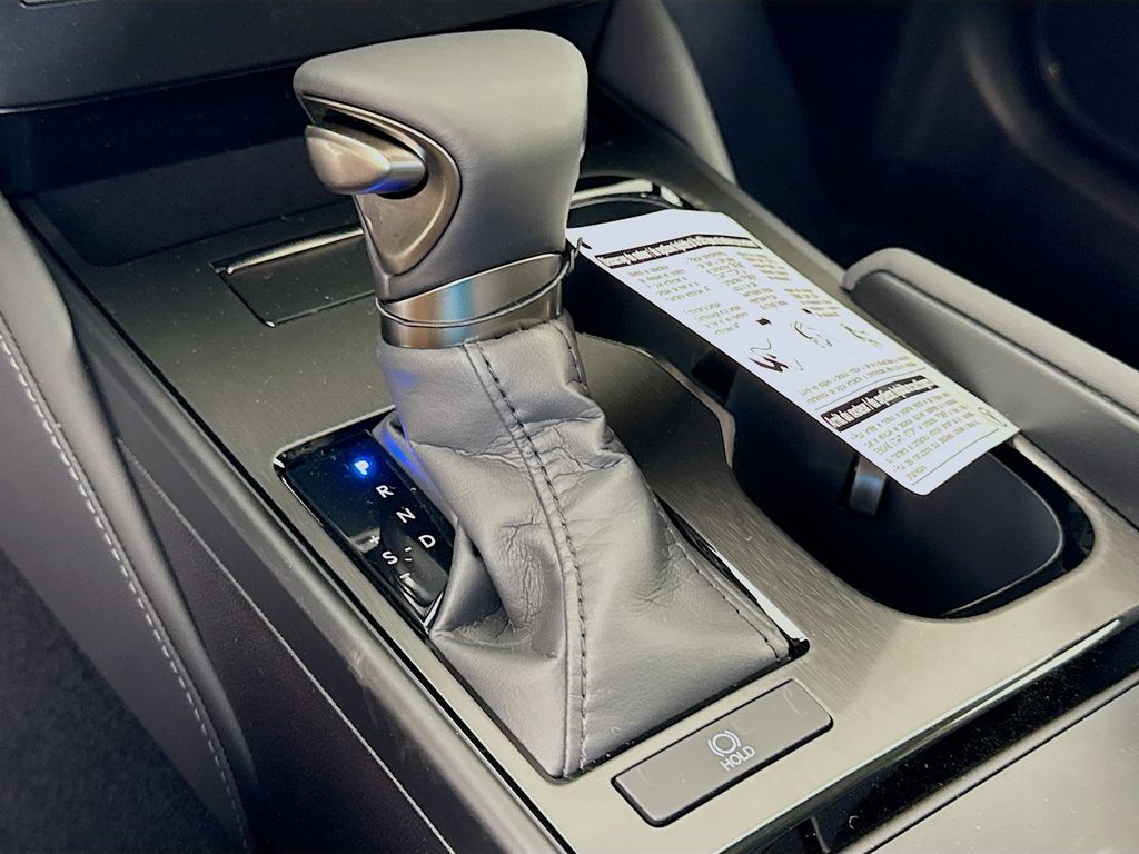 Thumbnail: 2025 Lexus ES - 15