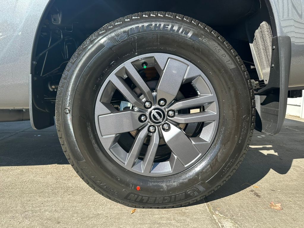 2026 Nissan Frontier SV