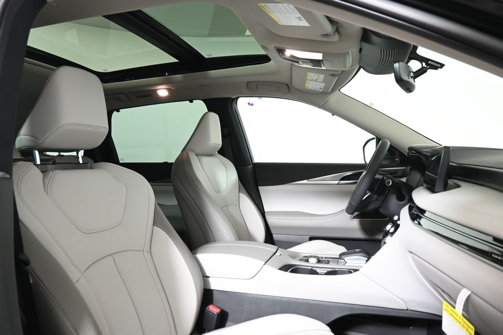 Thumbnail: 2026 INFINITI QX60 - 22