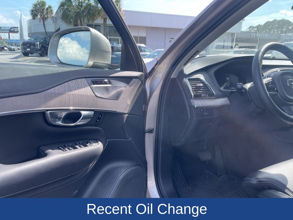 2023 Volvo XC90 B6 Ultimate Bright Theme 7P