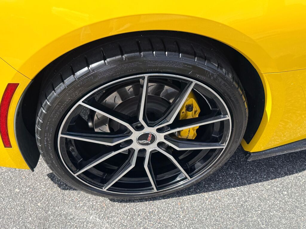 Thumbnail: 2015 Chevrolet Corvette - 11