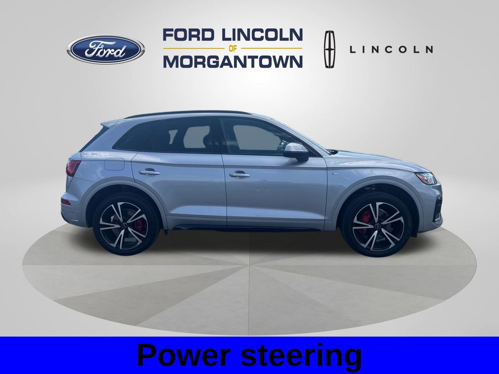 View vehicle photo 5