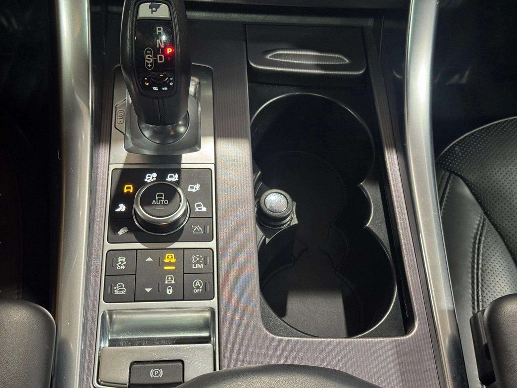 Used 2017 Santorini Black Land Rover 5.0L V8 Supercharged image 13