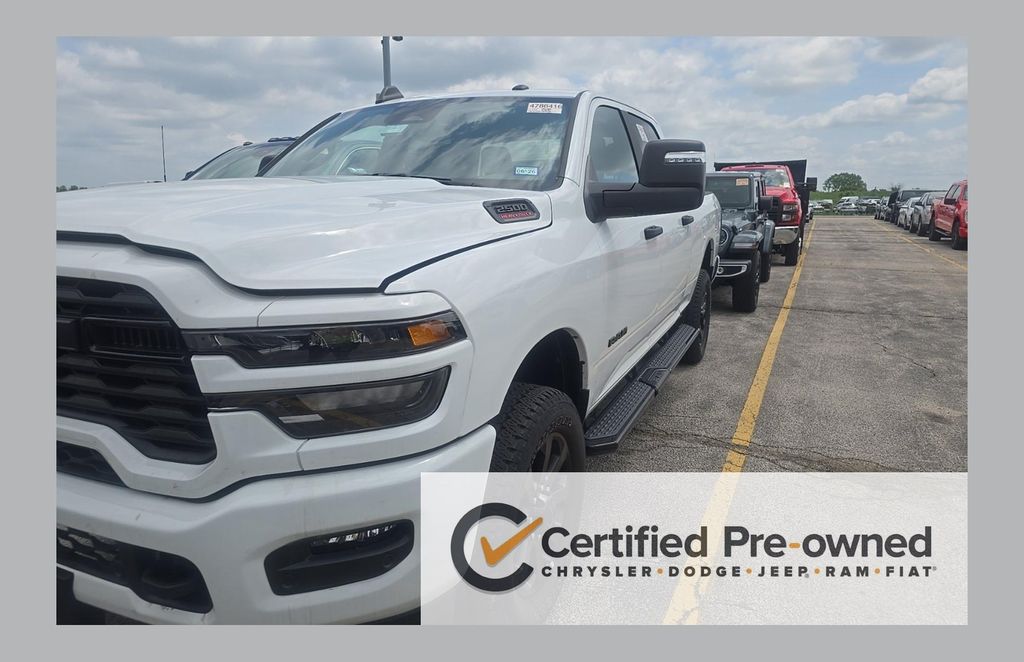 Bright White Clearcoat 2025 RAM 2500 Pickup Truck Four-Wheel Drive 8-Speed Automatic