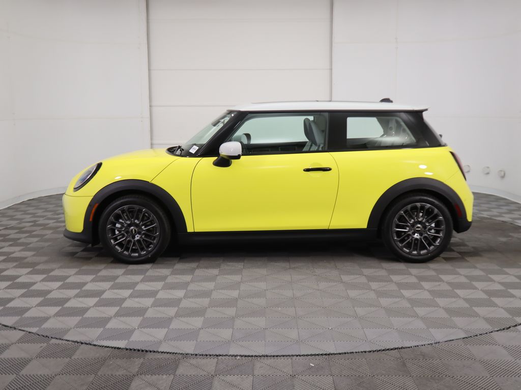 2025 MINI Cooper S 8