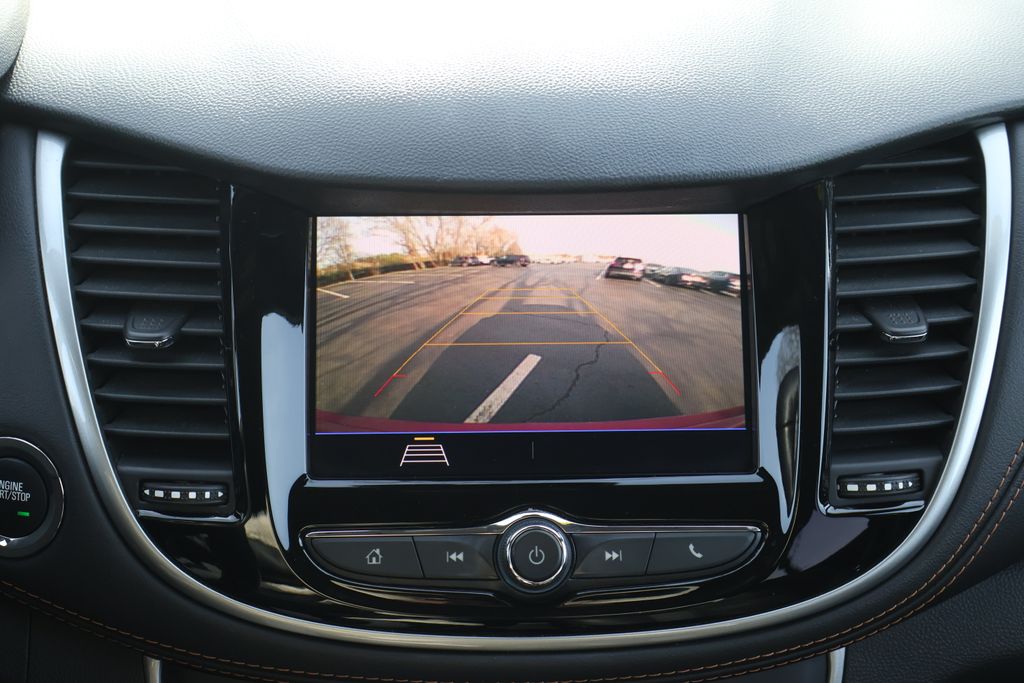 Thumbnail: 2022 Chevrolet Trax - 17