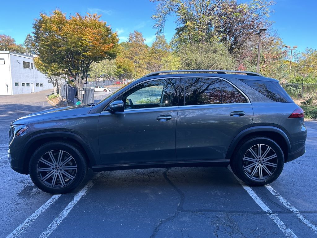 Thumbnail: 2026 Mercedes-Benz GLE - 4