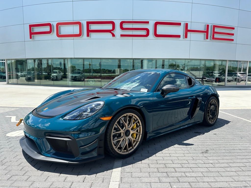 2024 Porsche 718 Cayman GT4 RS Hero Image