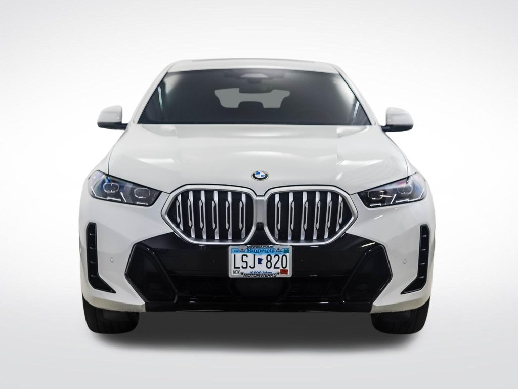 Thumbnail: 2024 BMW X6 - 8
