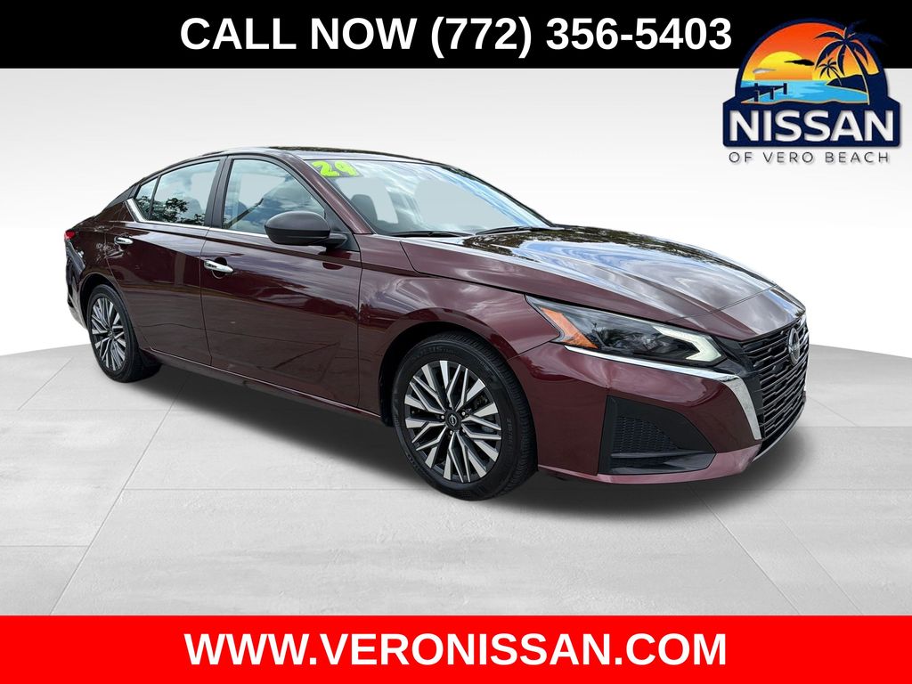 2024 Nissan Altima 2.5 SV FWD