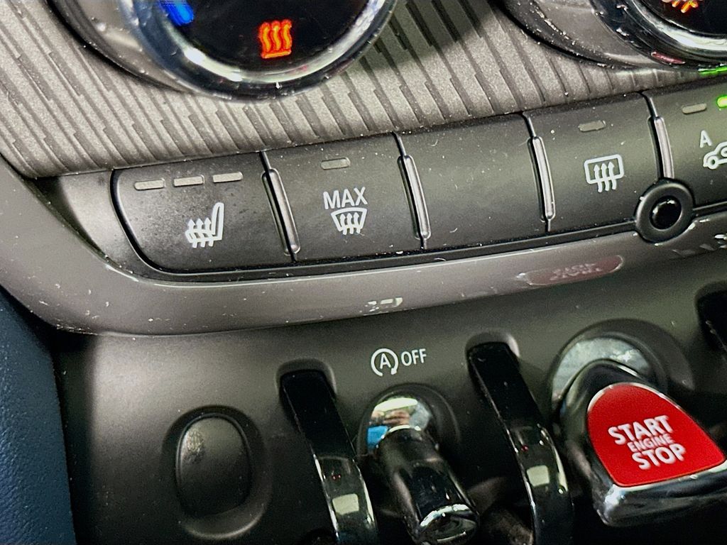 2023 MINI Cooper Countryman Signature 21