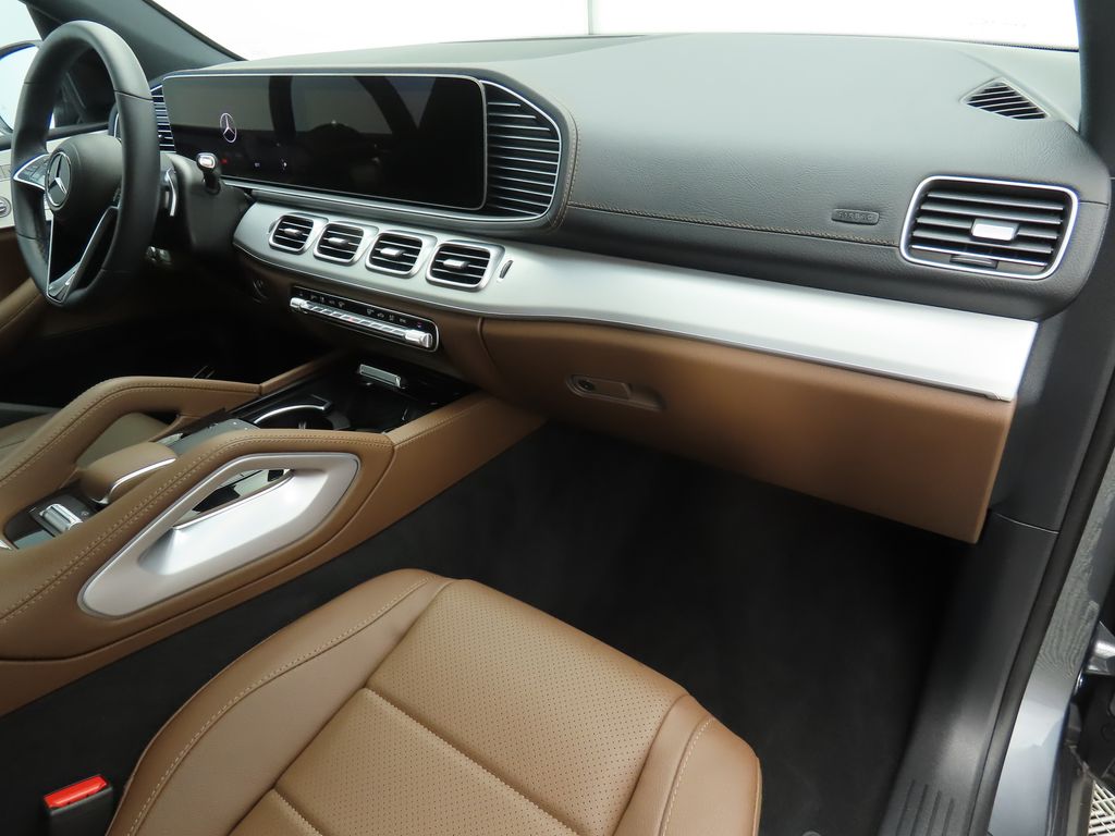 2024 Mercedes-Benz GLS 450 4MATIC 17