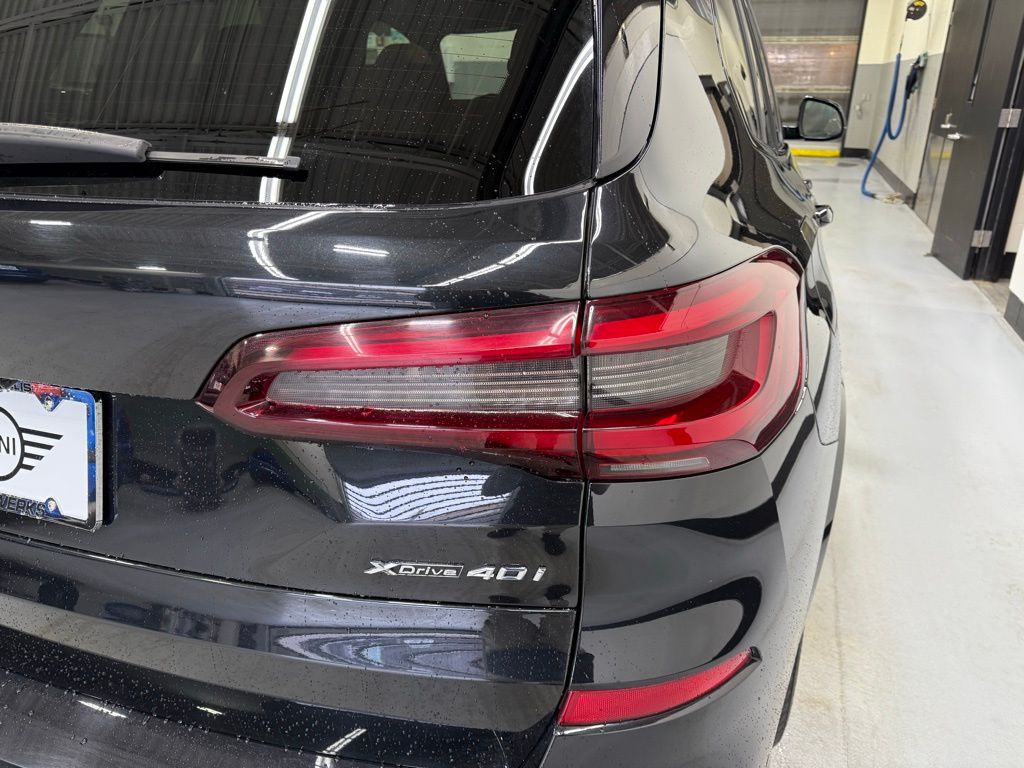 2022 BMW X5 xDrive40i 5