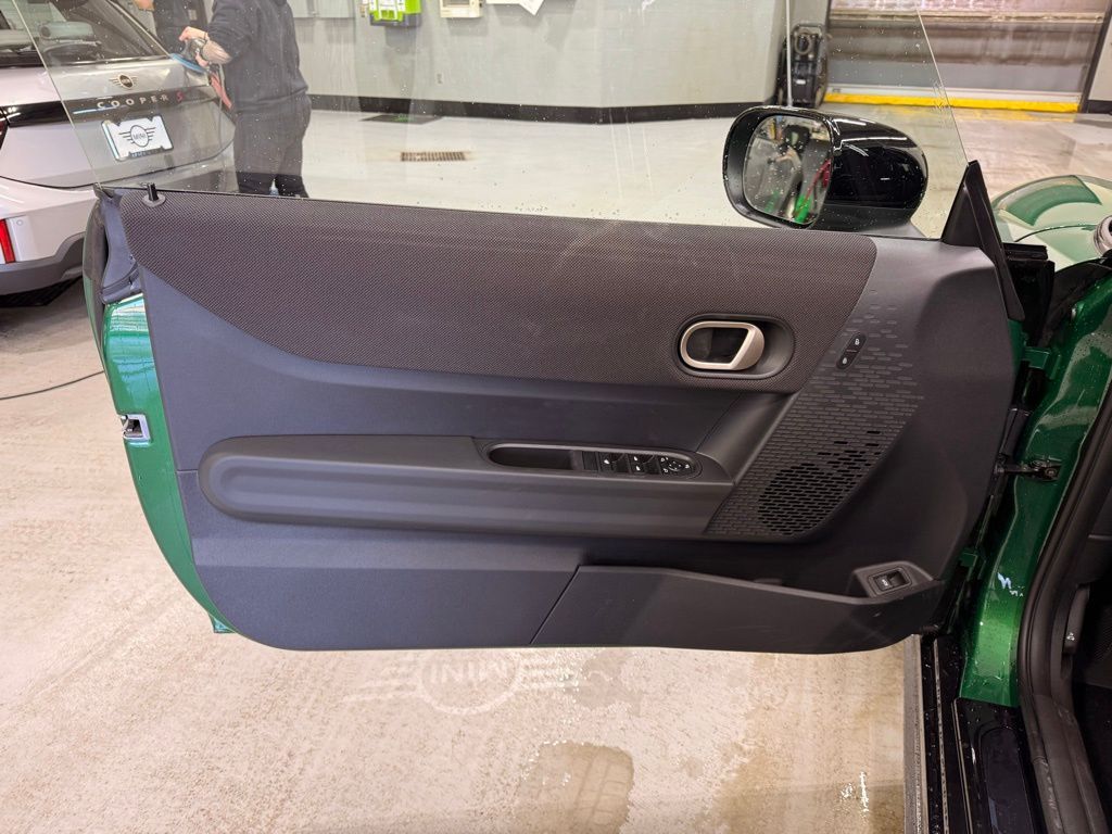 Thumbnail: 2026 MINI Cooper - 10