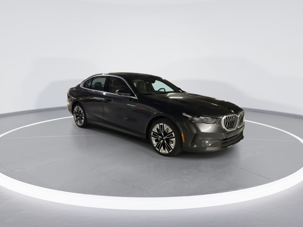 Thumbnail: 2027 BMW 5 Series - 2